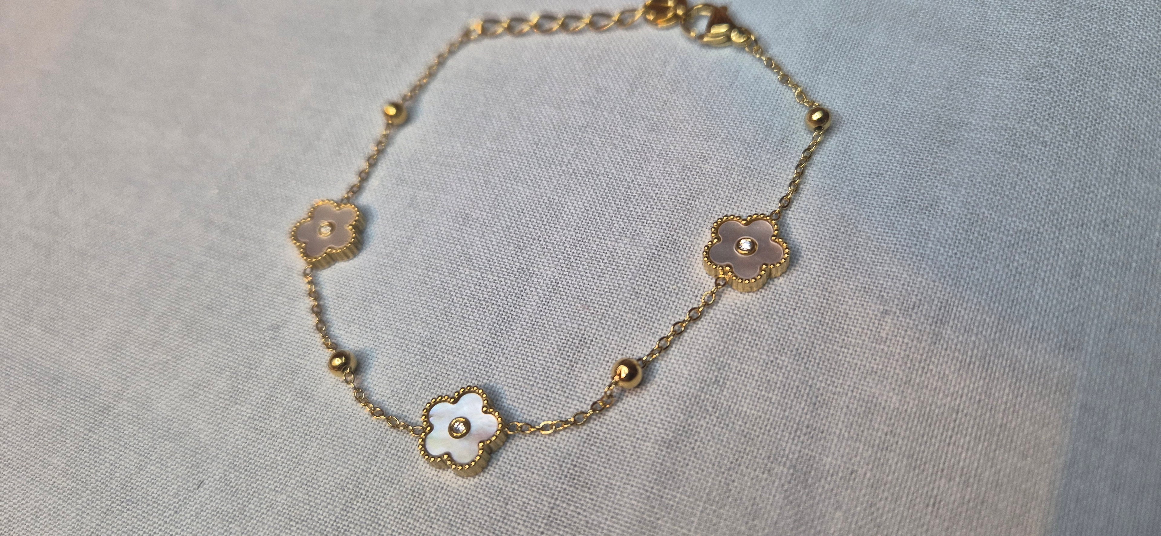 Blomarmband Guld - Pärlemor